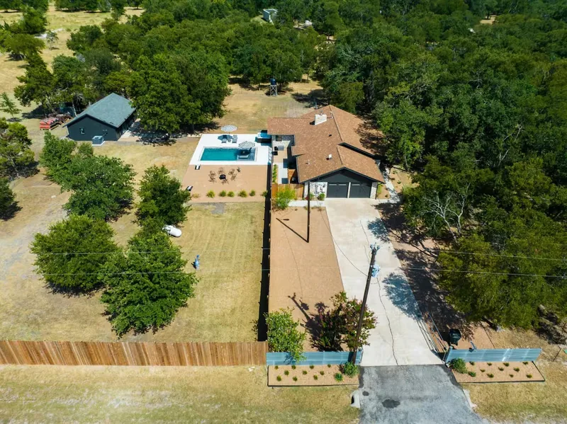 Event space at Hill Country TX Haven – Luxe Ranch