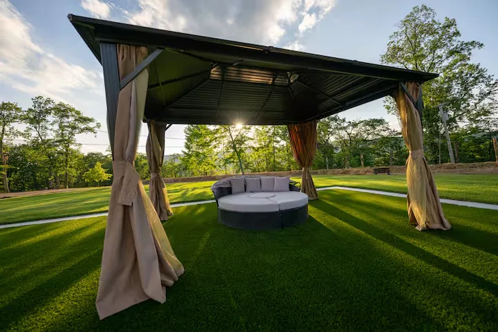 Event space at New Jersey /NY Wedding Estate with Pool, Hot Tub, and Pickleball – Easy New York City Access