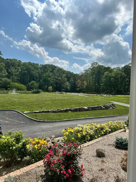 Event space at New Jersey /NY Wedding Estate with Pool, Hot Tub, and Pickleball – Easy New York City Access